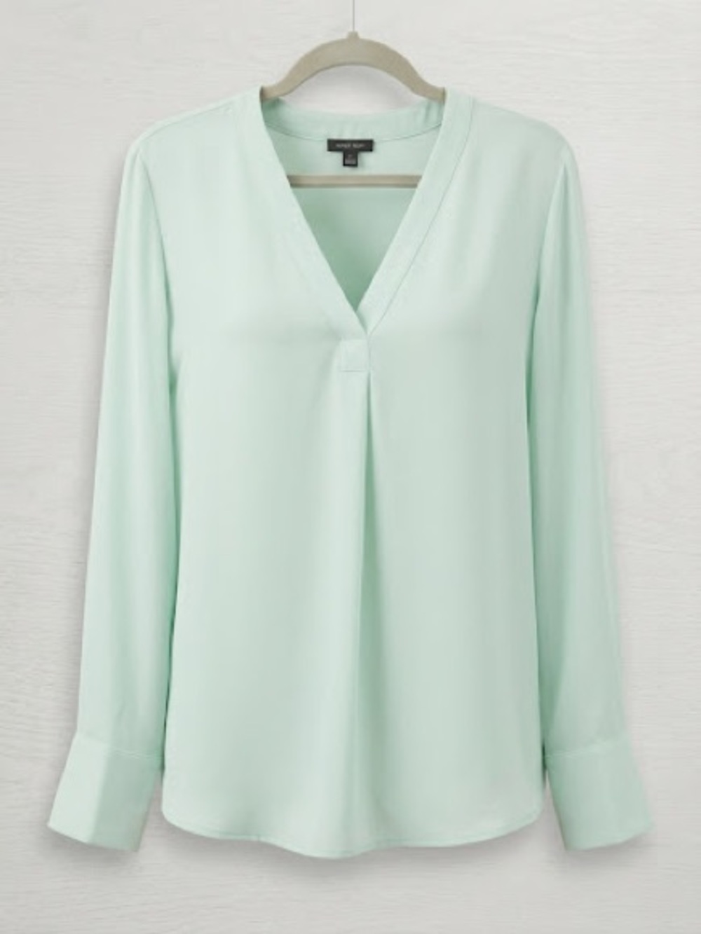 Ann Taylor Mint V-Neck Long Sleeve Blouse